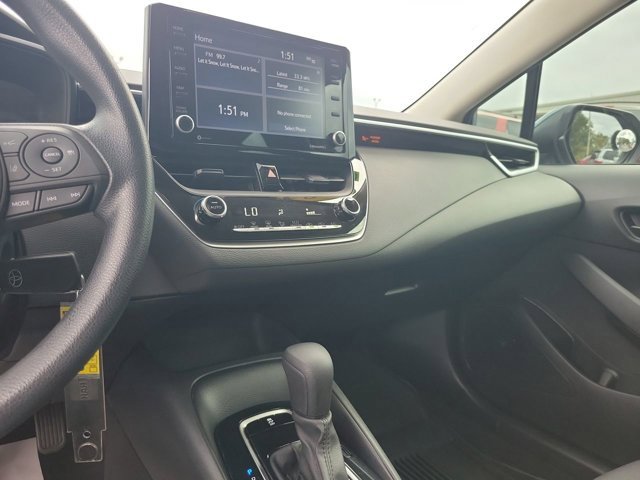 Used 2022 Toyota Corolla LE image 24