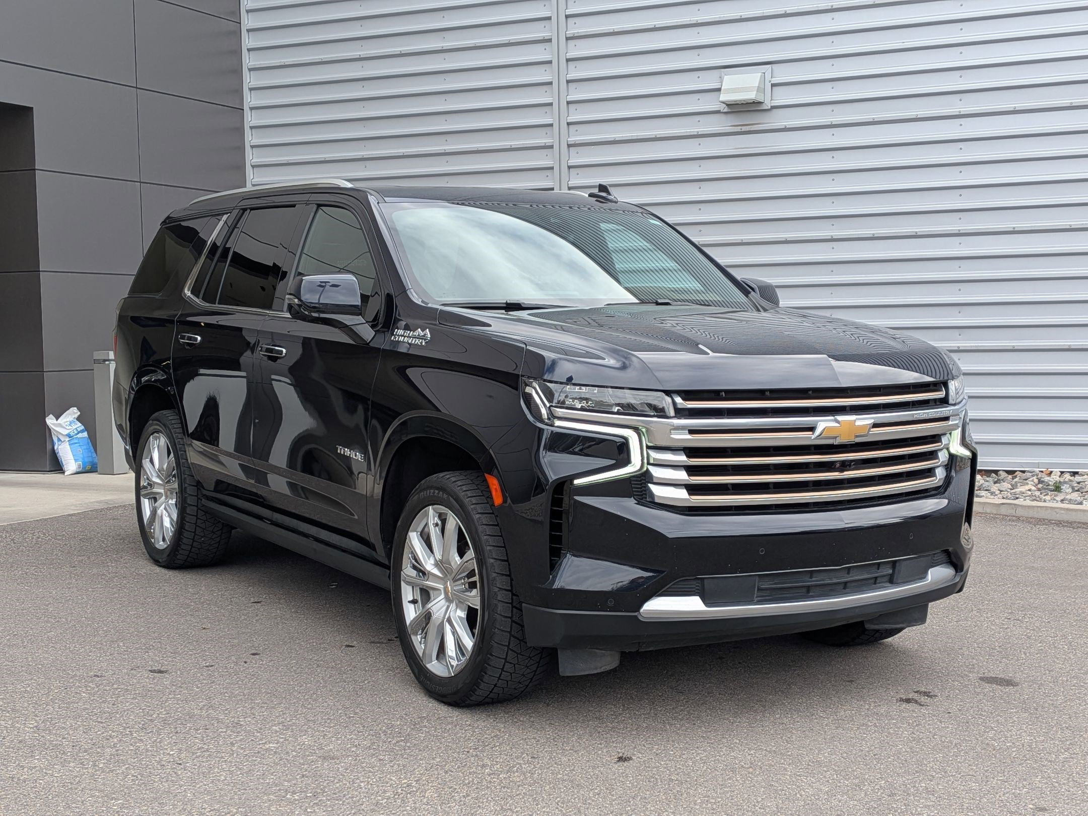 Used 2021 Chevrolet Tahoe High Country AWD/4WD image 3