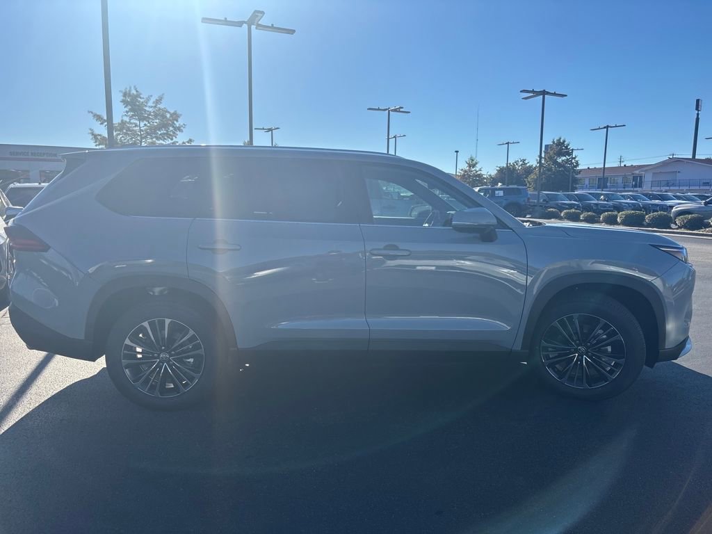 New 2026 Toyota Grand Highlander AWD Hybrid image 6