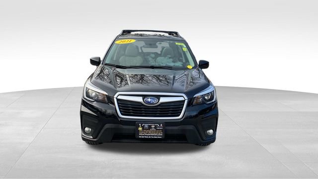 Used 2021 Subaru Forester Premium image 2