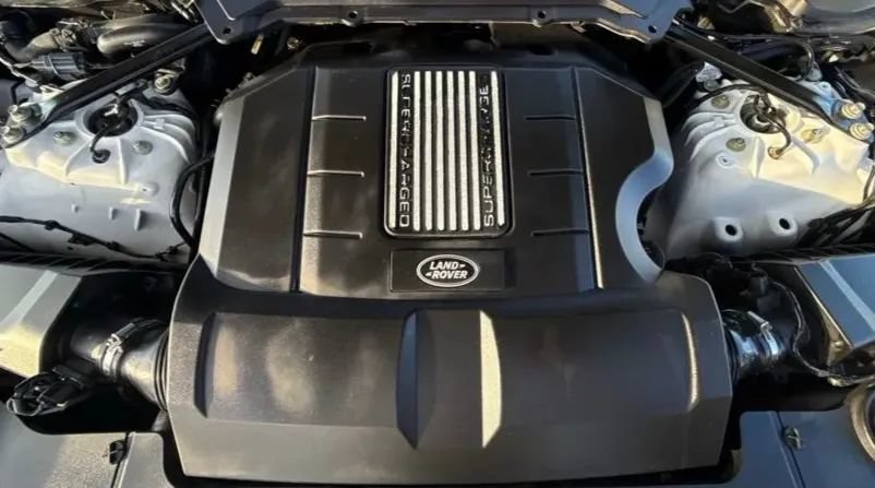Used 2016 Land Rover Range Rover AWD/4WD image 9