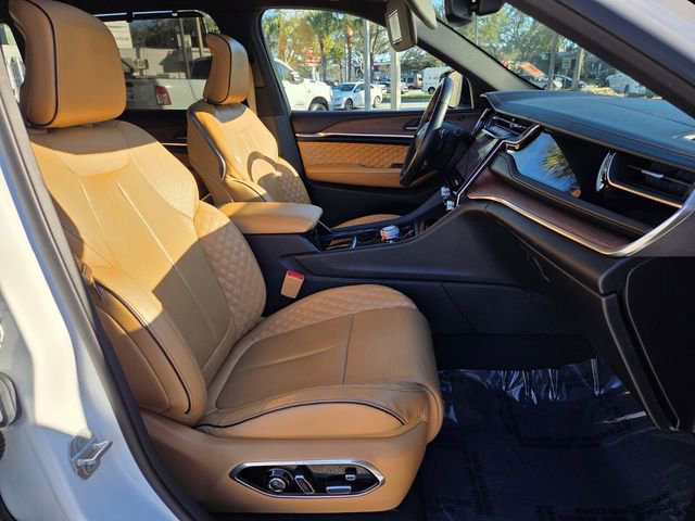 Certified 2022 Jeep Grand Cherokee Summit w/ Luxury Tech Group V image 22