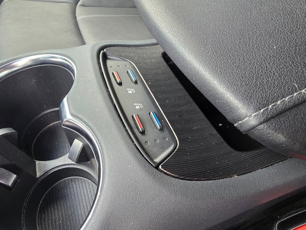 Used 2021 Toyota Venza XLE w/ Softex Package image 18