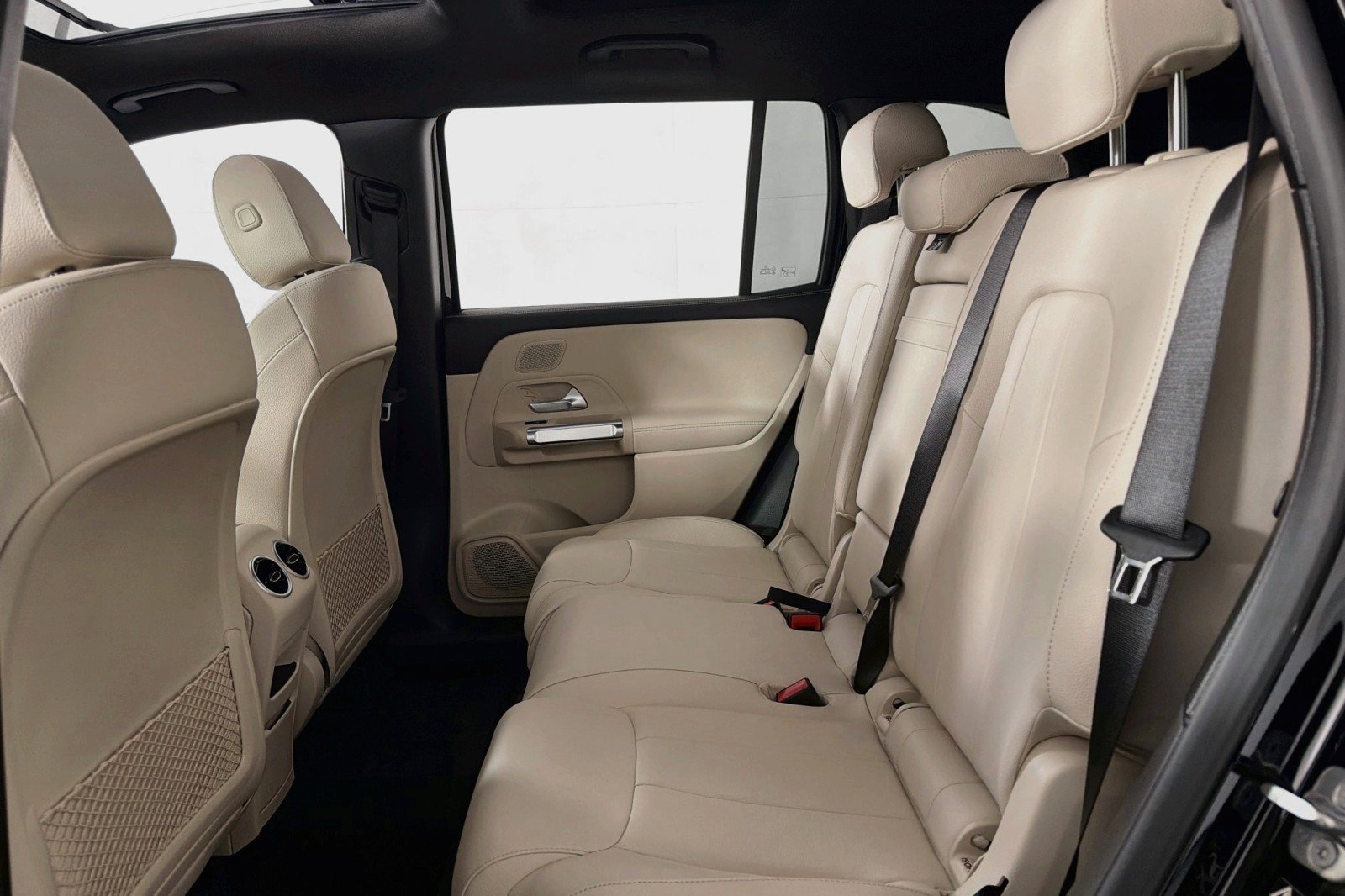 New 2026 Mercedes-Benz GLB 250 image 7