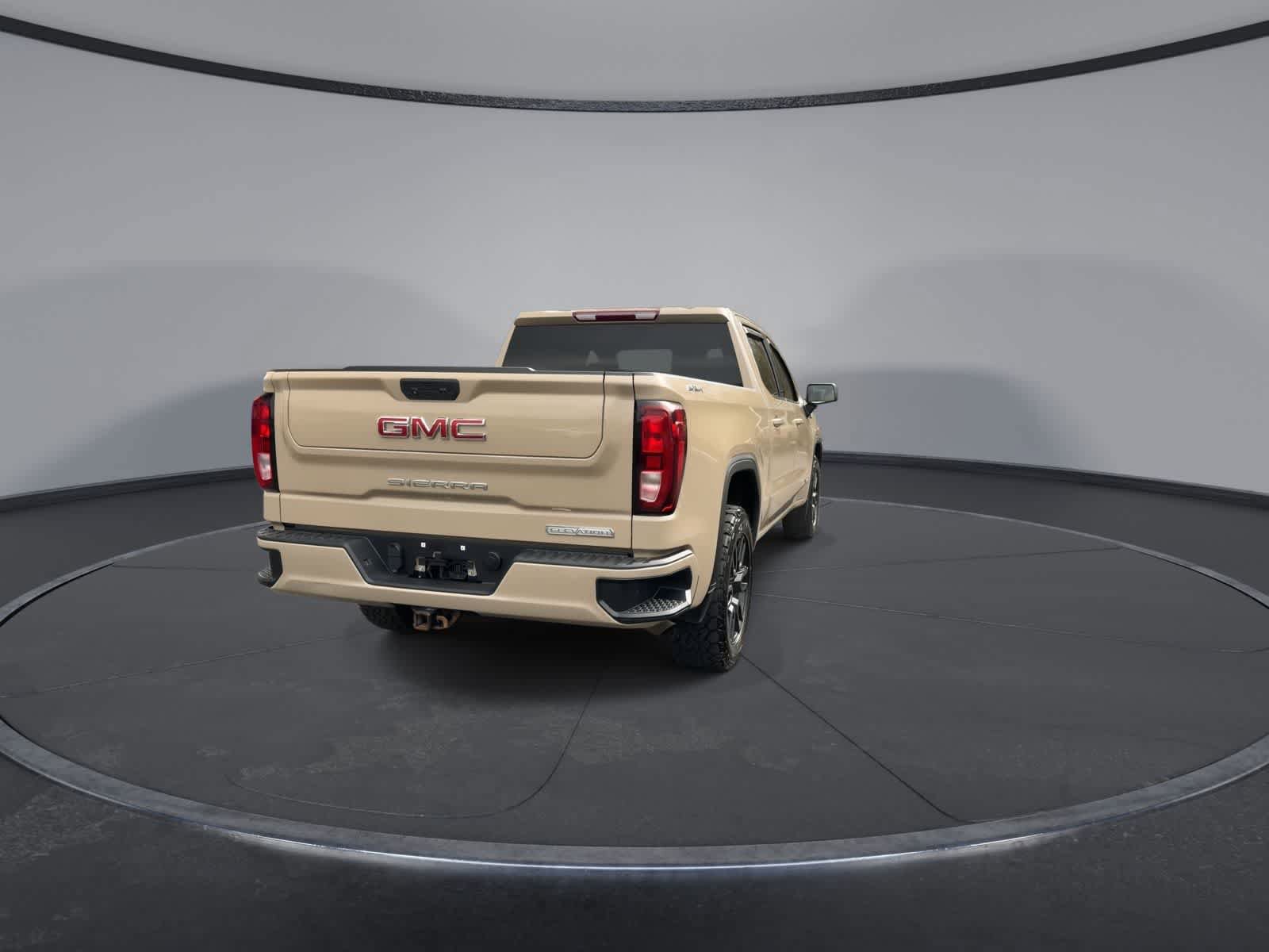 Used 2022 GMC Sierra 1500 Elevation AWD/4WD image 7