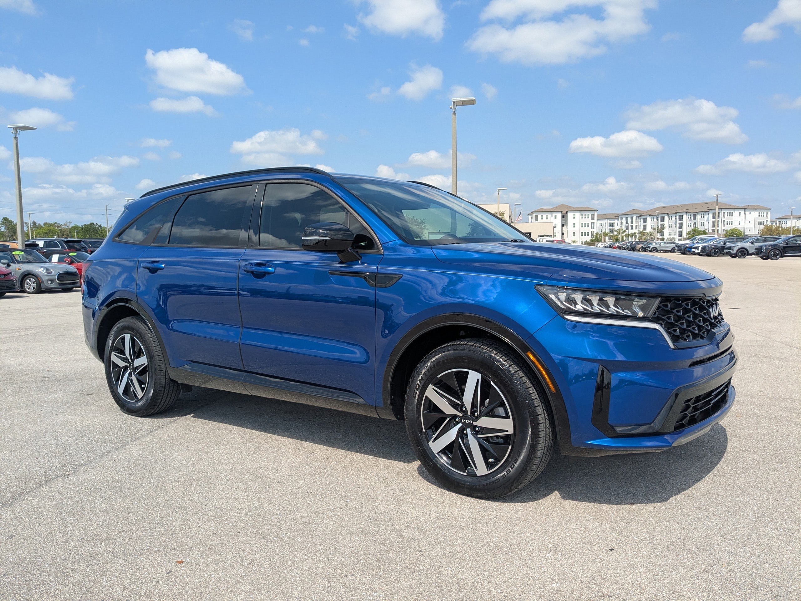 Certified 2022 Kia Sorento S image 2