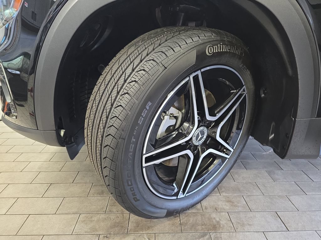 Used 2026 Mercedes-Benz GLB 250 image 36