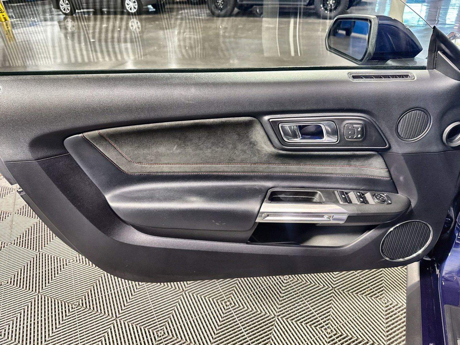 Used 2019 Ford Mustang GT Premium w/ Equipment Group 401A image 15