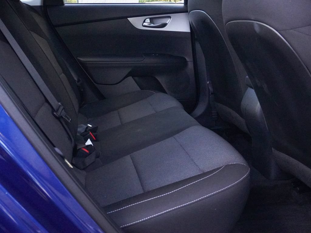 Used 2022 Kia Forte LXS FWD image 26