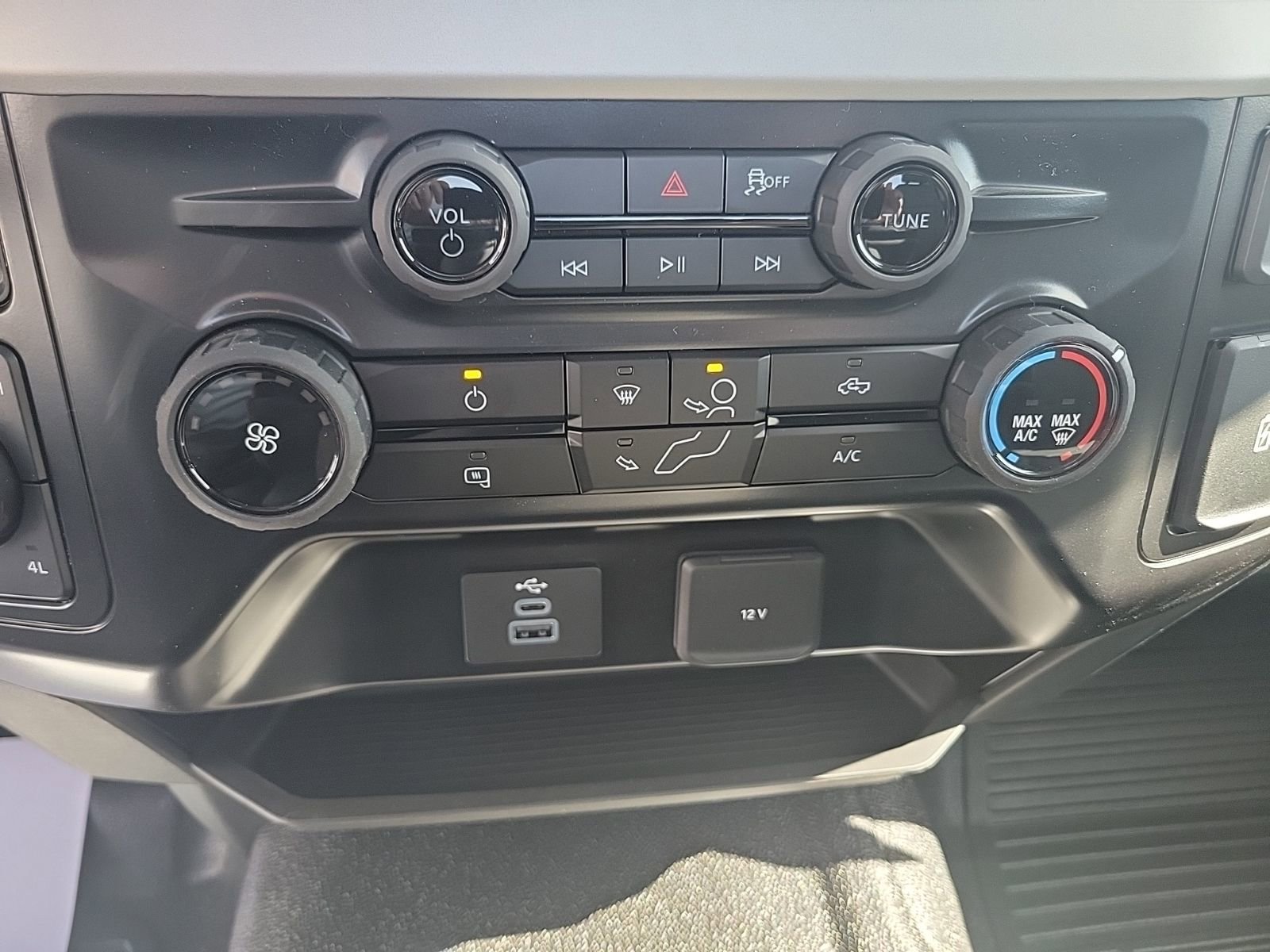 New 2026 Ford F450 XL w/ XL Driver Assist Package image 17