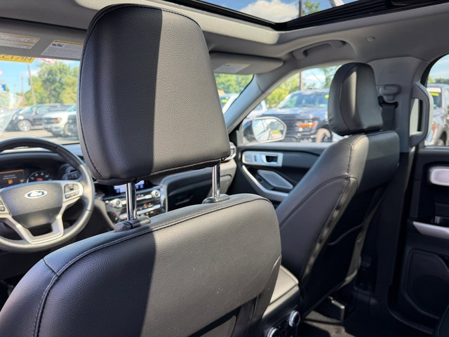 Used 2023 Ford Explorer Limited w/ Hybrid Equipment Group 310A AWD/4WD image 19