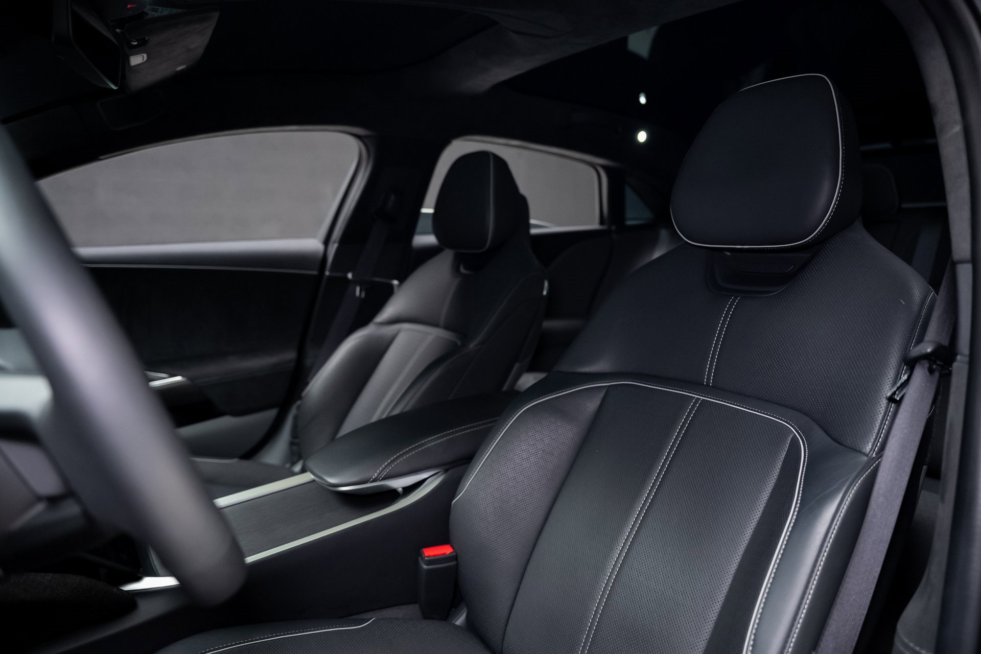 Used 2022 Lucid Air Grand Touring image 57