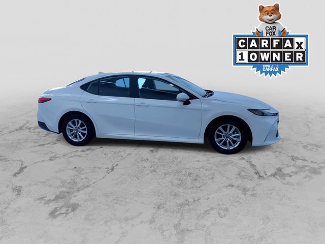 Used 2025 Toyota Camry LE image 2