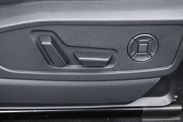 Used 2025 Audi Q5 Premium w/ Convenience Package AWD/4WD image 37