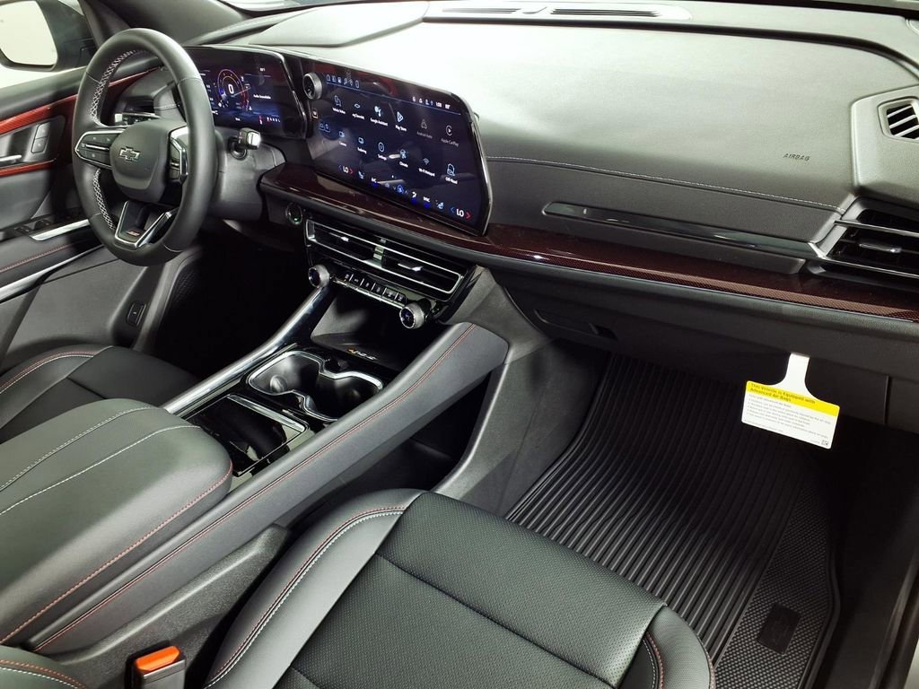 New 2026 Chevrolet Traverse Z71 w/ Driver Confidence Package AWD/4WD image 13