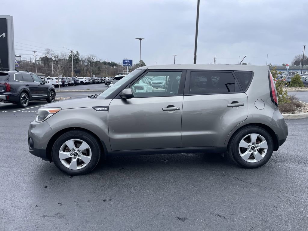 Used 2018 Kia Soul FWD image 3