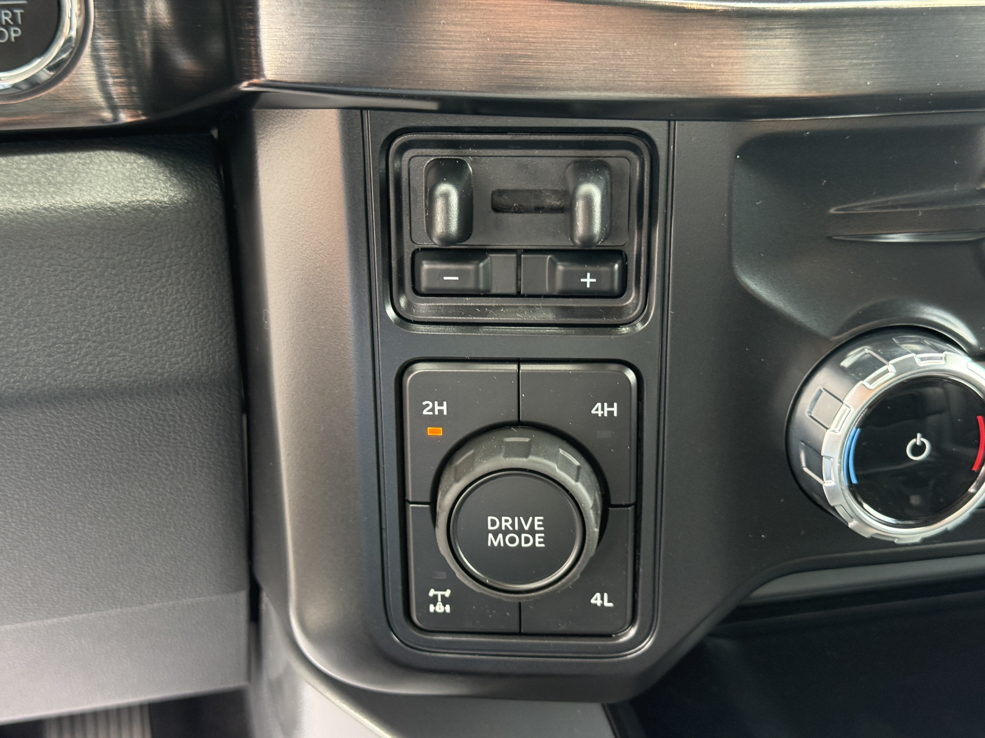 New 2026 Ford F250 Lariat w/ Lariat Premium Package AWD/4WD image 21
