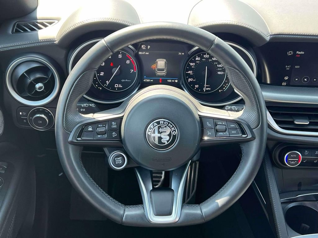 Used 2023 Alfa Romeo Stelvio Veloce AWD/4WD image 15