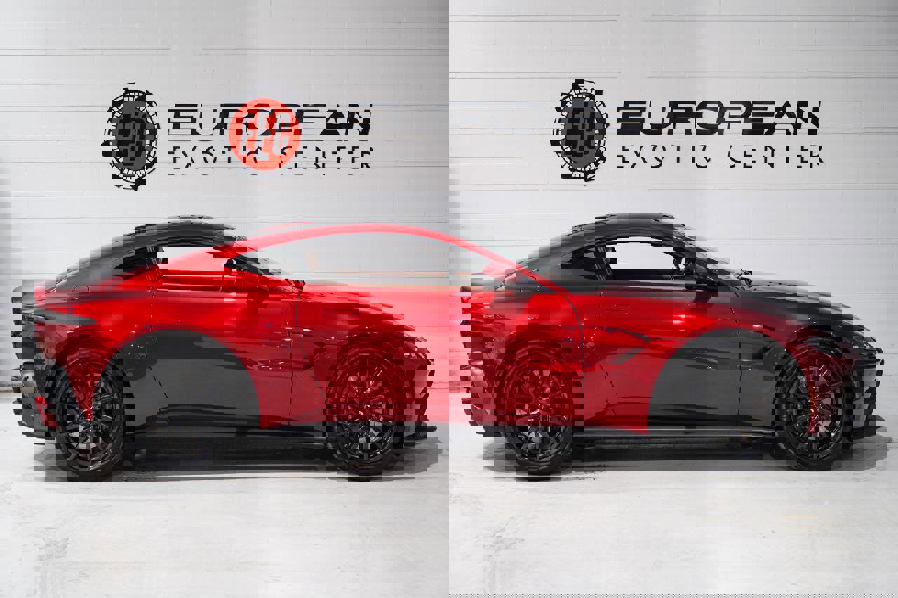 Used 2020 Aston Martin V8 Vantage Coupe image 6