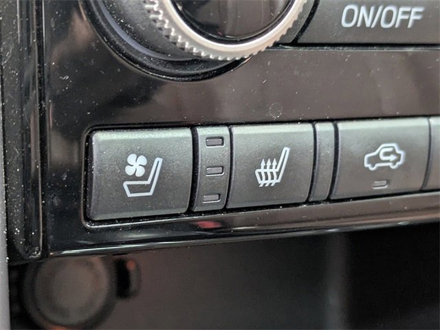 Used 2020 Subaru Ascent Touring w/ Popular Package #3 image 28