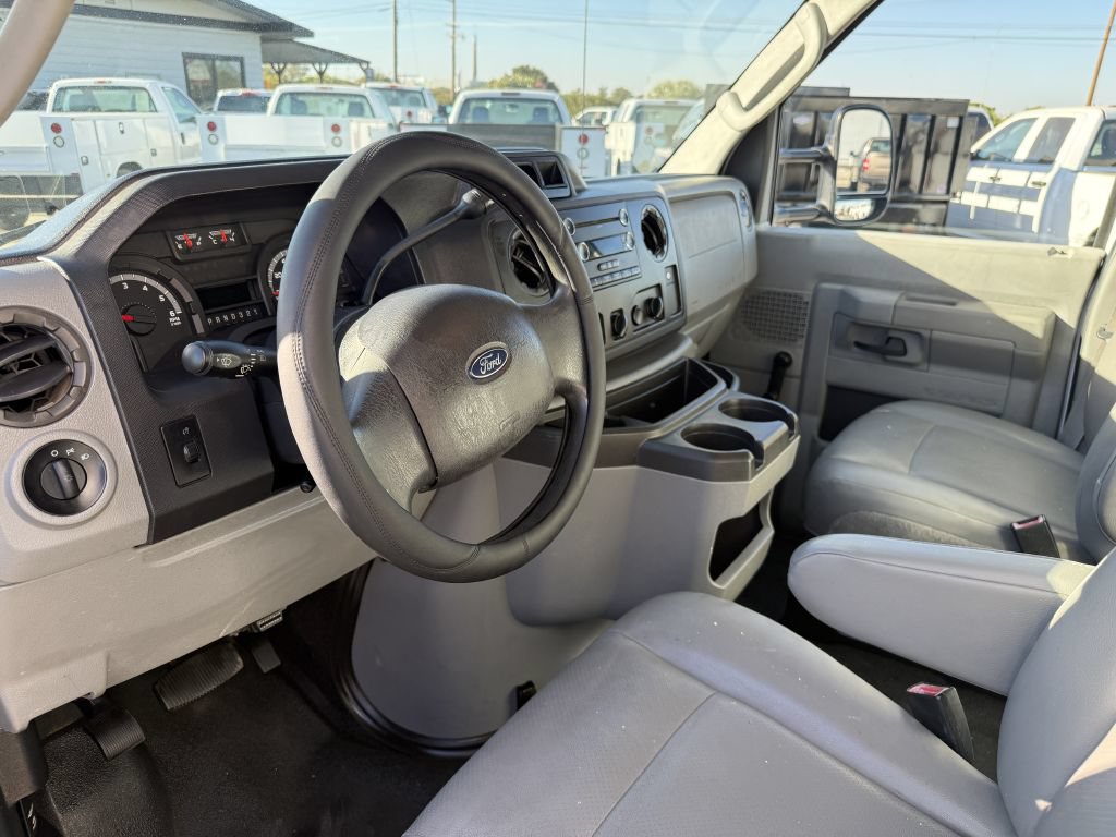 Used 2013 Ford E-450 and Econoline 450 Super Duty RWD image 14