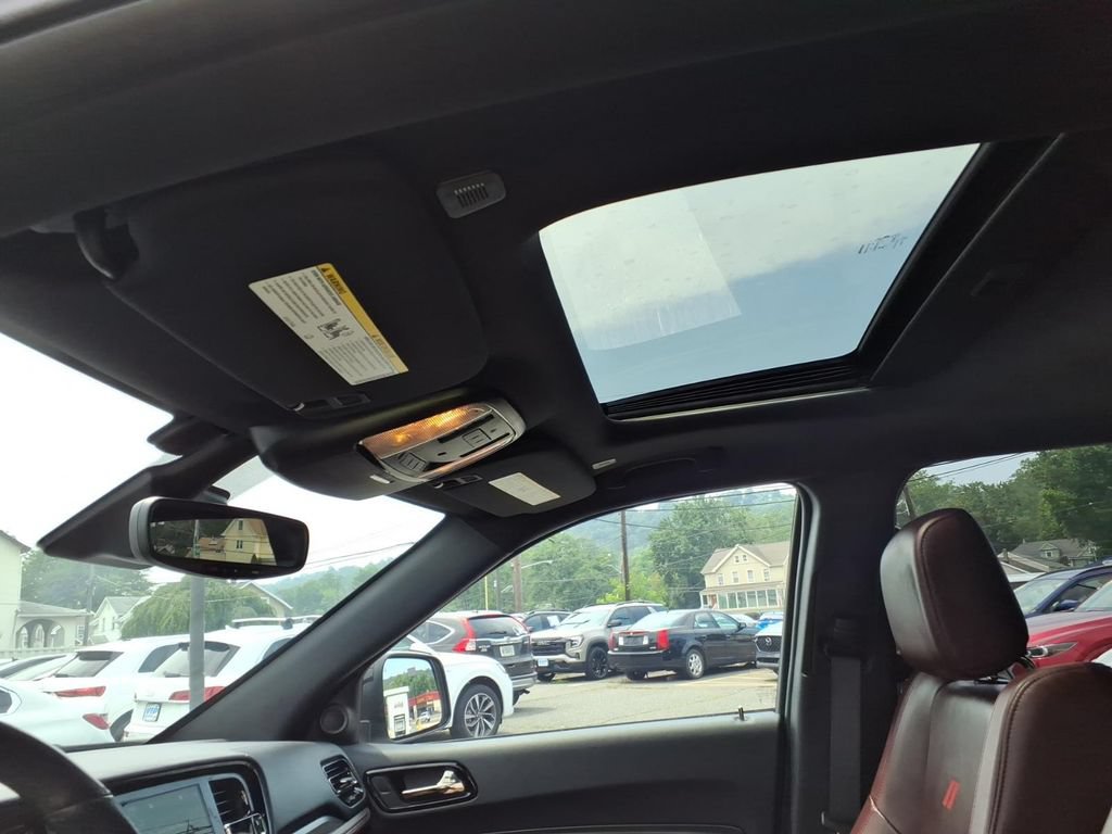 Used 2023 Dodge Durango R/T RWD image 11