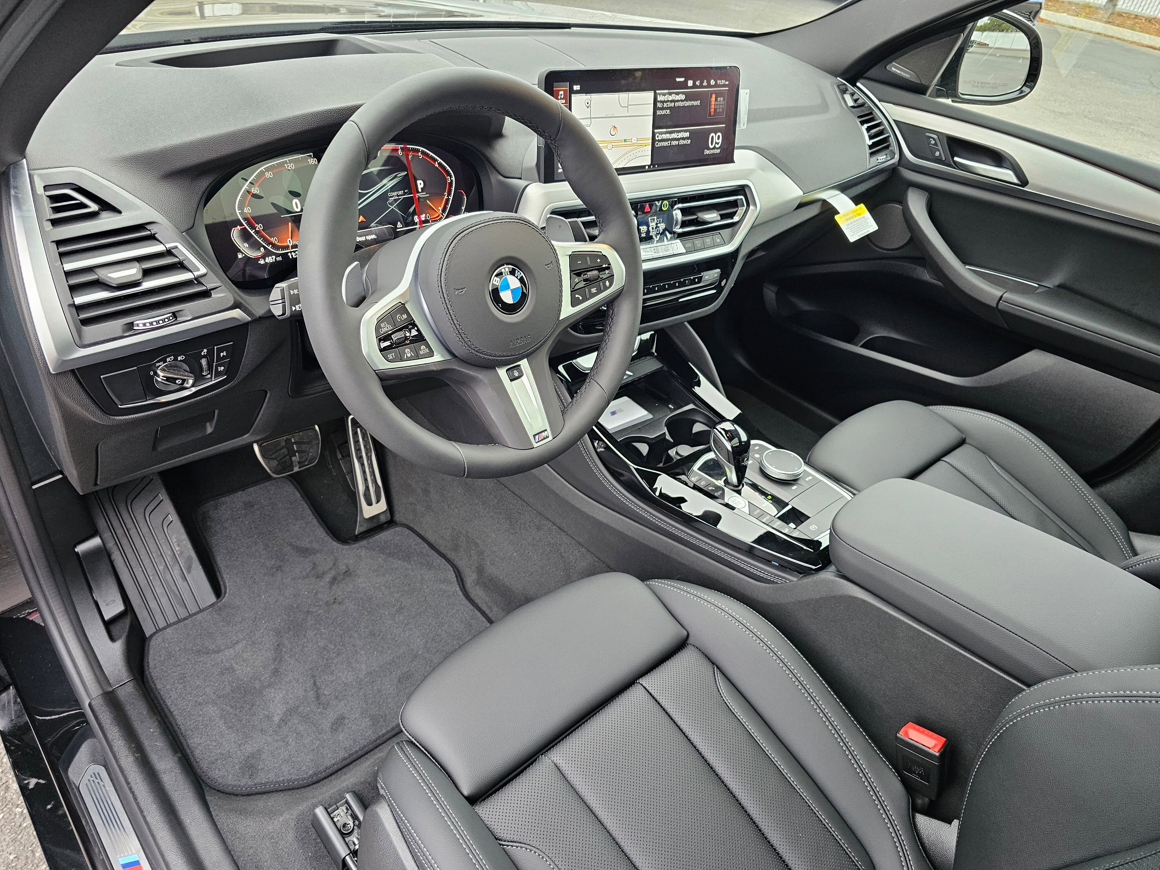 New 2025 BMW X4 xDrive30i w/ Premium Package image 2
