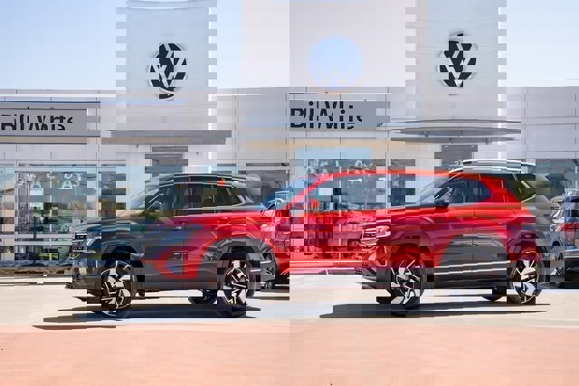 New 2025 Volkswagen Atlas SEL image 1