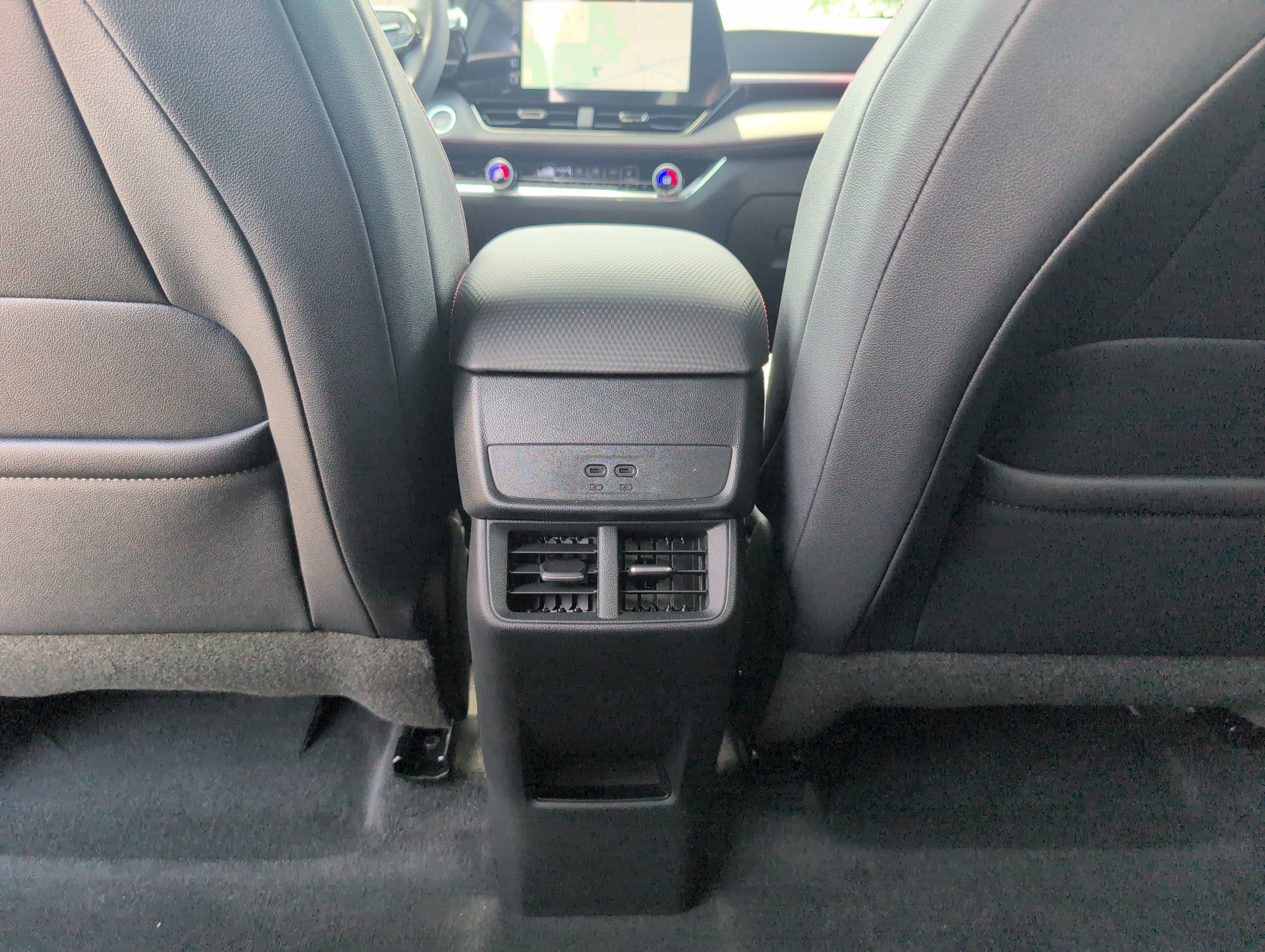 Used 2026 Chevrolet Equinox RS FWD image 32