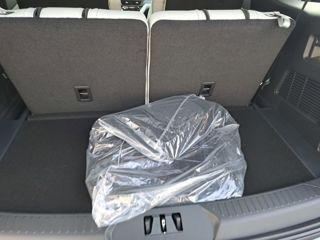 New 2026 Ford Explorer Platinum w/ LUX Leather Package image 14