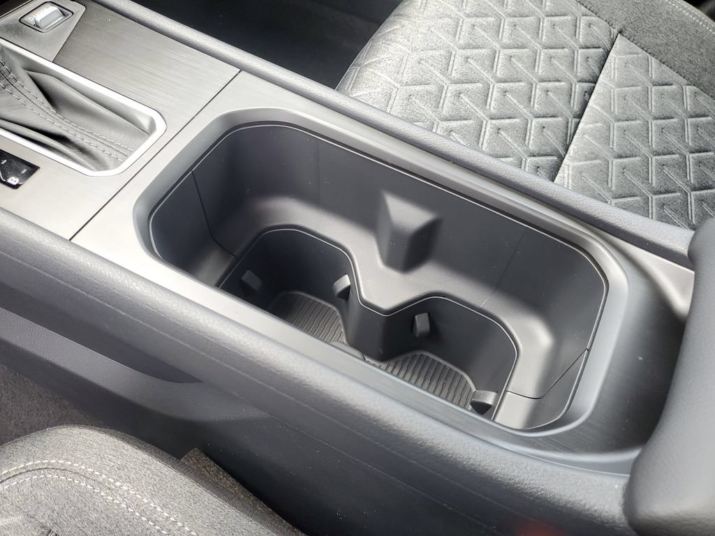 New 2026 Nissan Kicks SV w/ Cold Weather Package FWD image 33