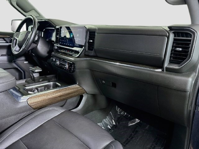 Used 2024 Chevrolet Silverado 1500 RST w/ Convenience Package II AWD/4WD image 29