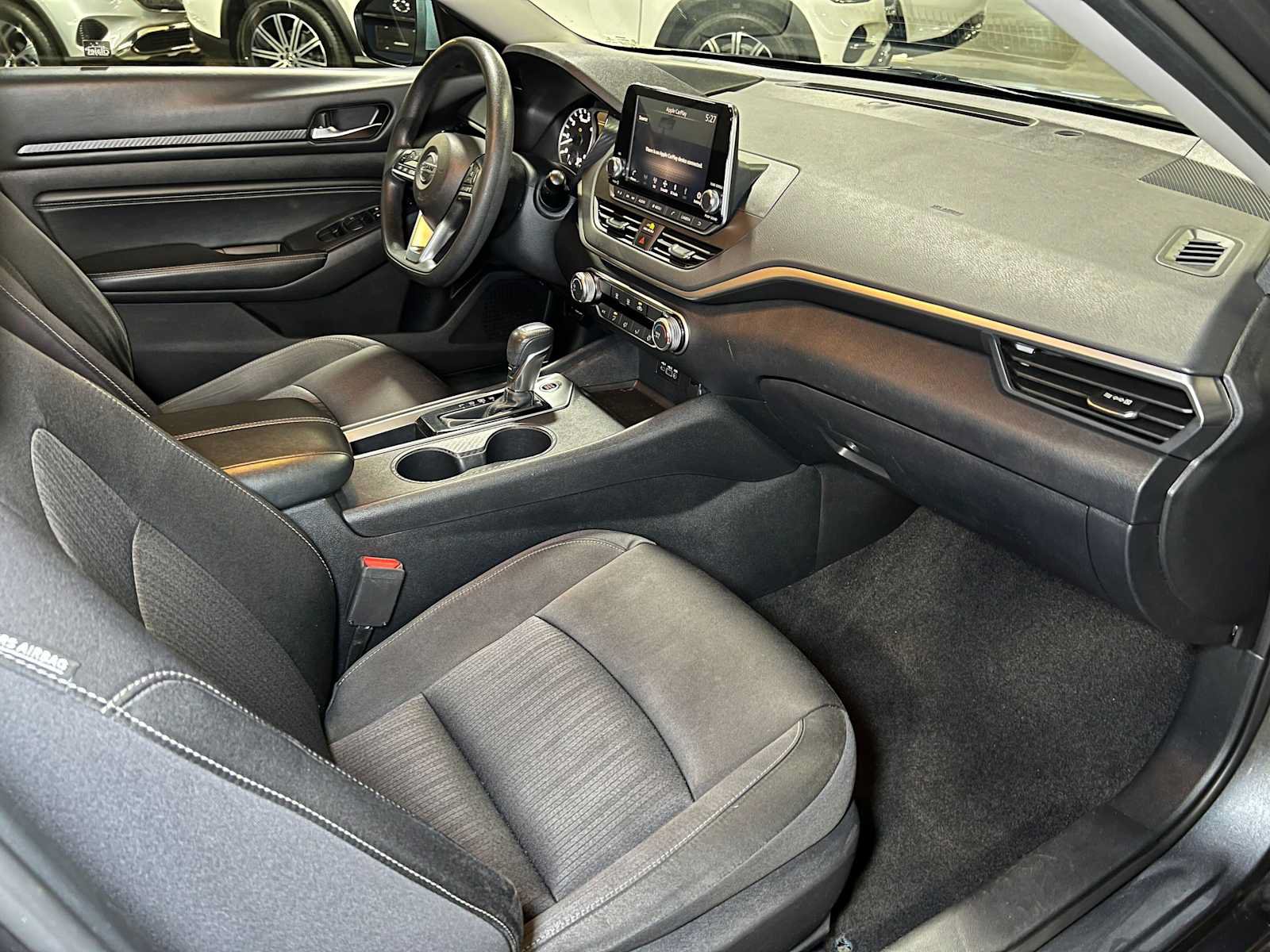 Used 2020 Nissan Altima 2.5 S FWD image 11