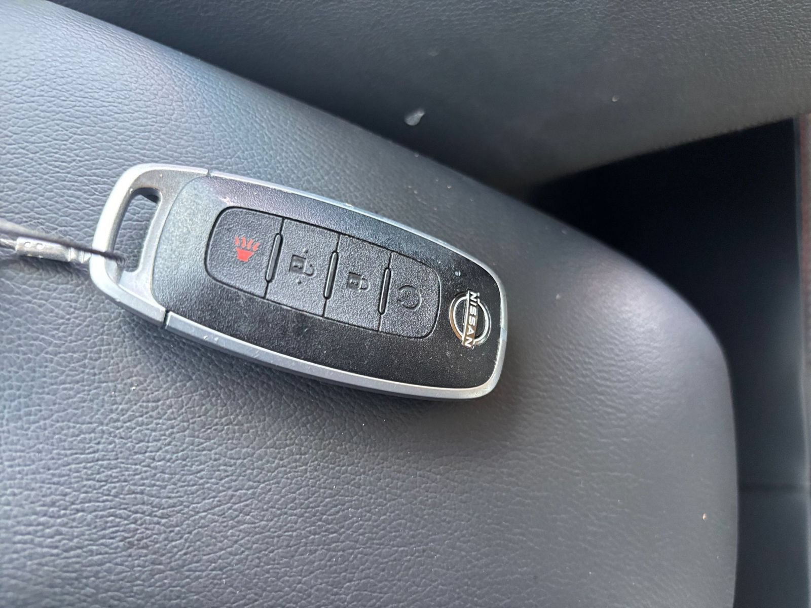 Used 2026 Nissan Kicks SR AWD/4WD image 22