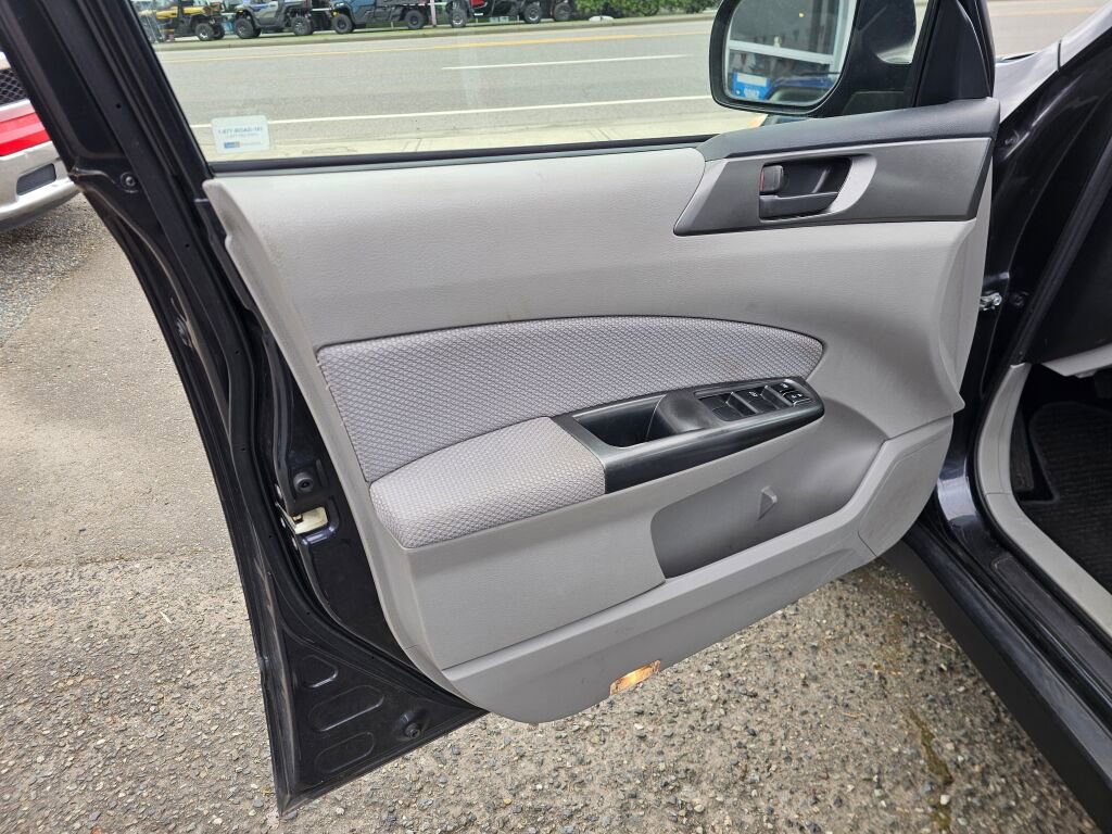 Used 2011 Subaru Forester 2.5X w/ Alloy Wheel Value Pkg AWD/4WD image 23