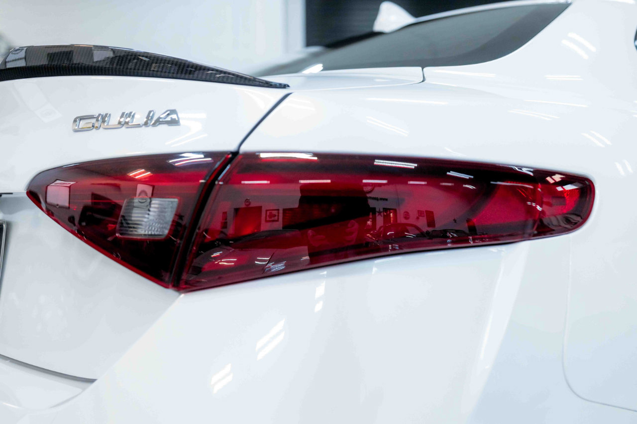 Used 2017 Alfa Romeo Giulia Quadrifoglio image 23