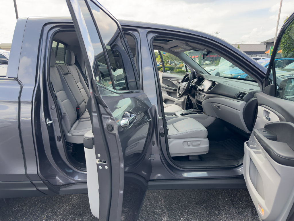 Used 2023 Honda Ridgeline RTL-E image 10
