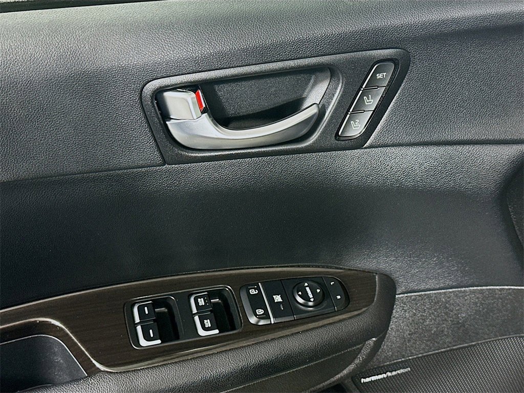 Used 2020 Kia Optima Premium image 24