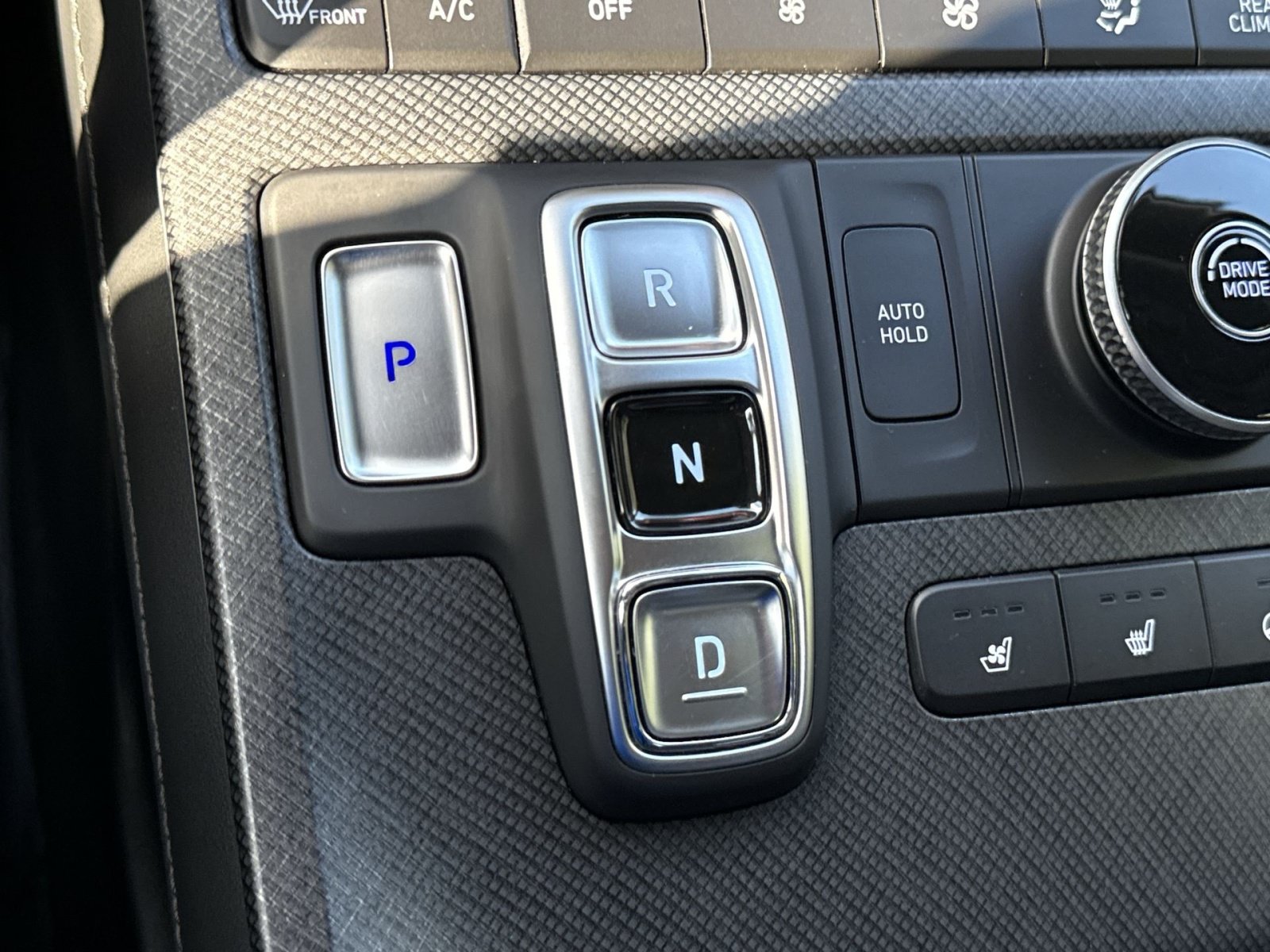 Certified 2024 Hyundai Palisade Limited FWD image 21