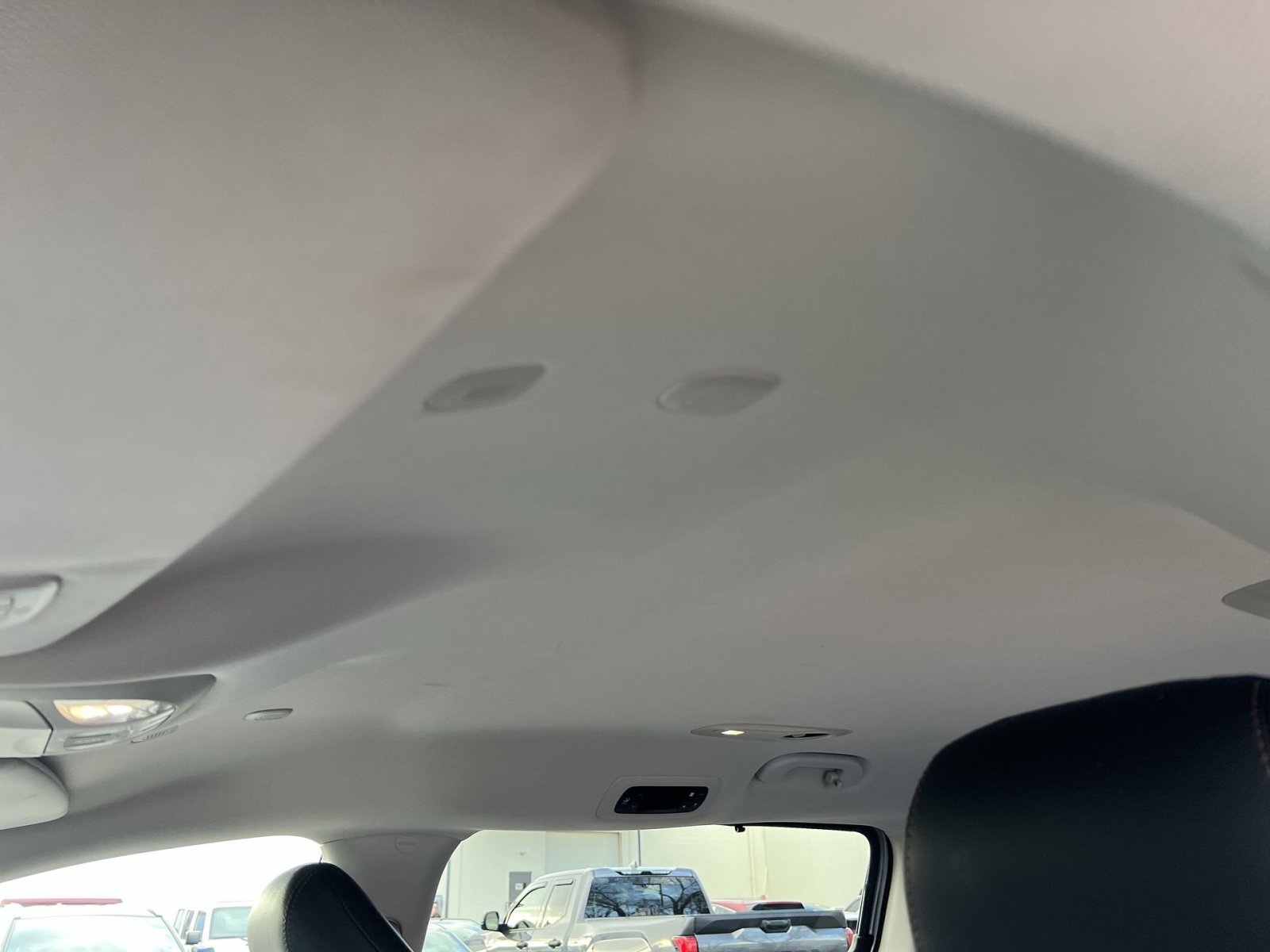 Used 2020 Chrysler Pacifica Touring-L image 21