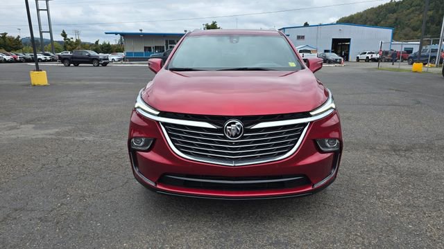 Used 2024 Buick Enclave Premium image 2