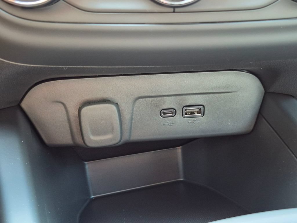 New 2026 Chevrolet Trax LS w/ LS Convenience Package FWD image 33