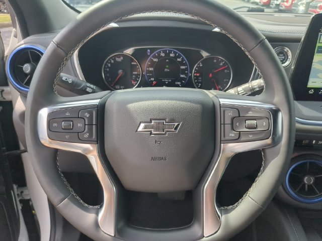 Used 2024 Chevrolet Blazer RS w/ Driver Confidence II Package FWD image 34