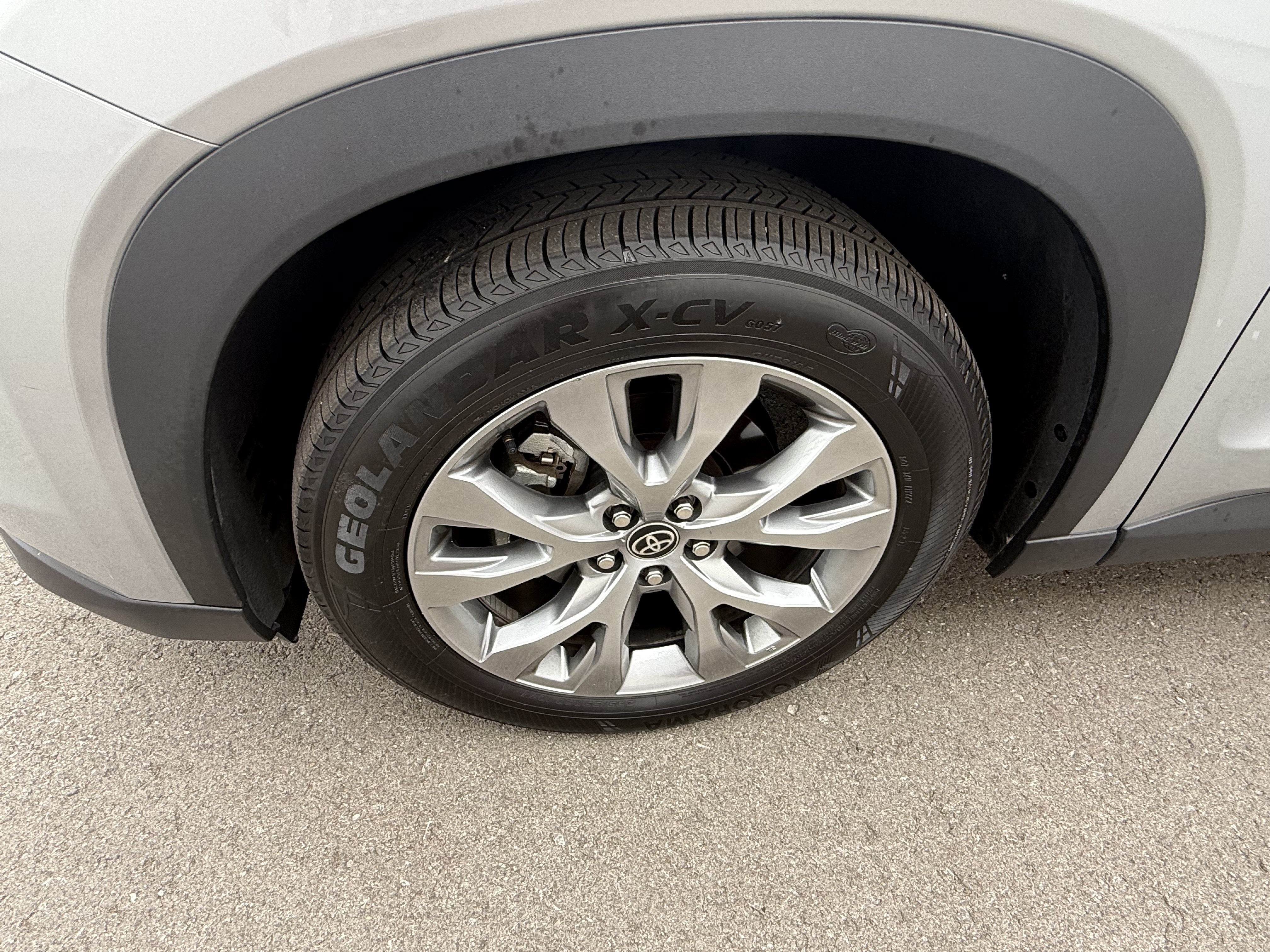 Certified 2024 Toyota Grand Highlander AWD image 22