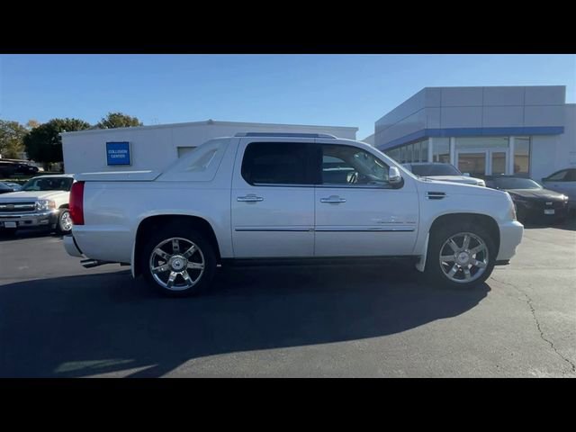 Used 2012 Cadillac Escalade EXT Premium image 9