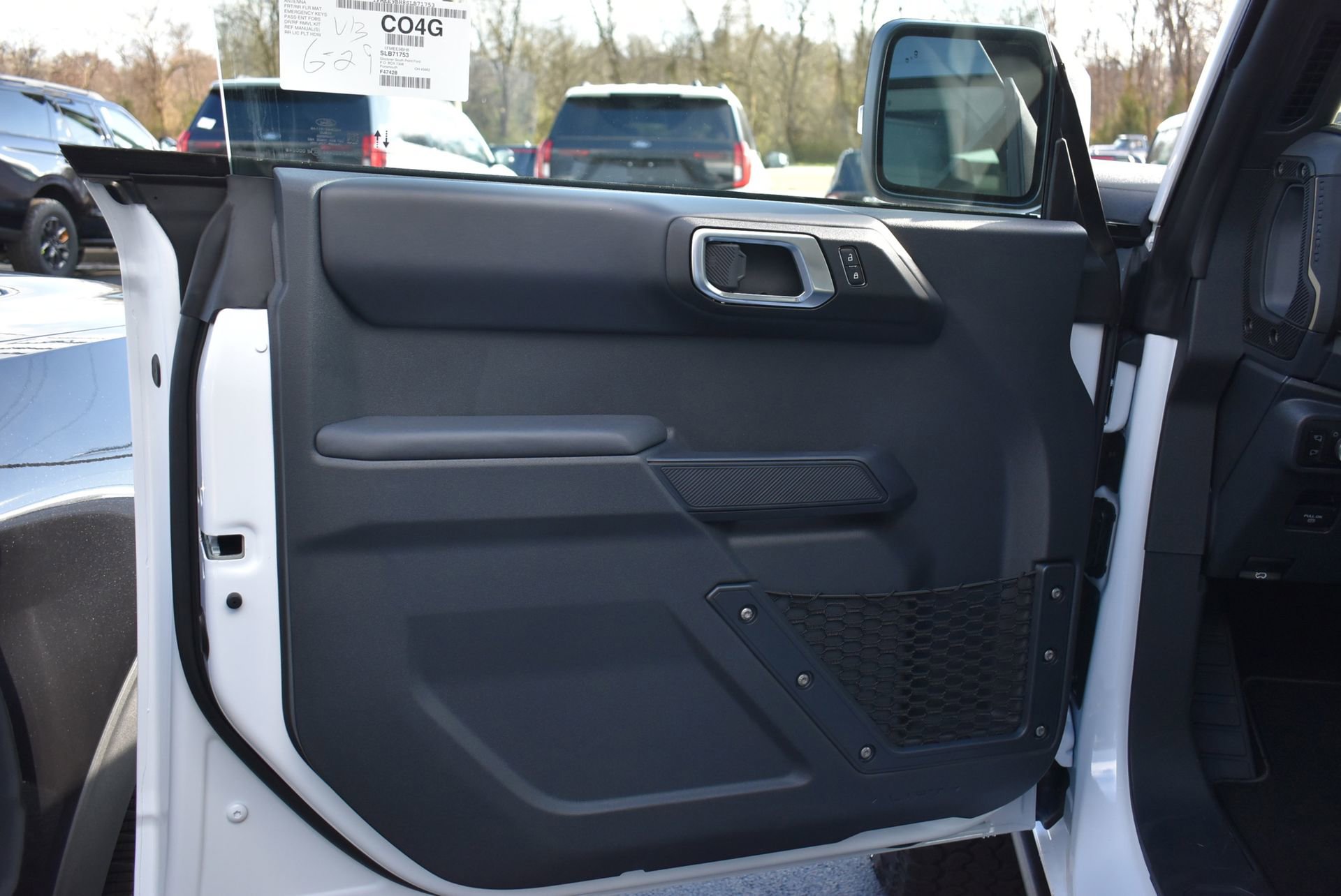 New 2025 Ford Bronco Badlands image 12