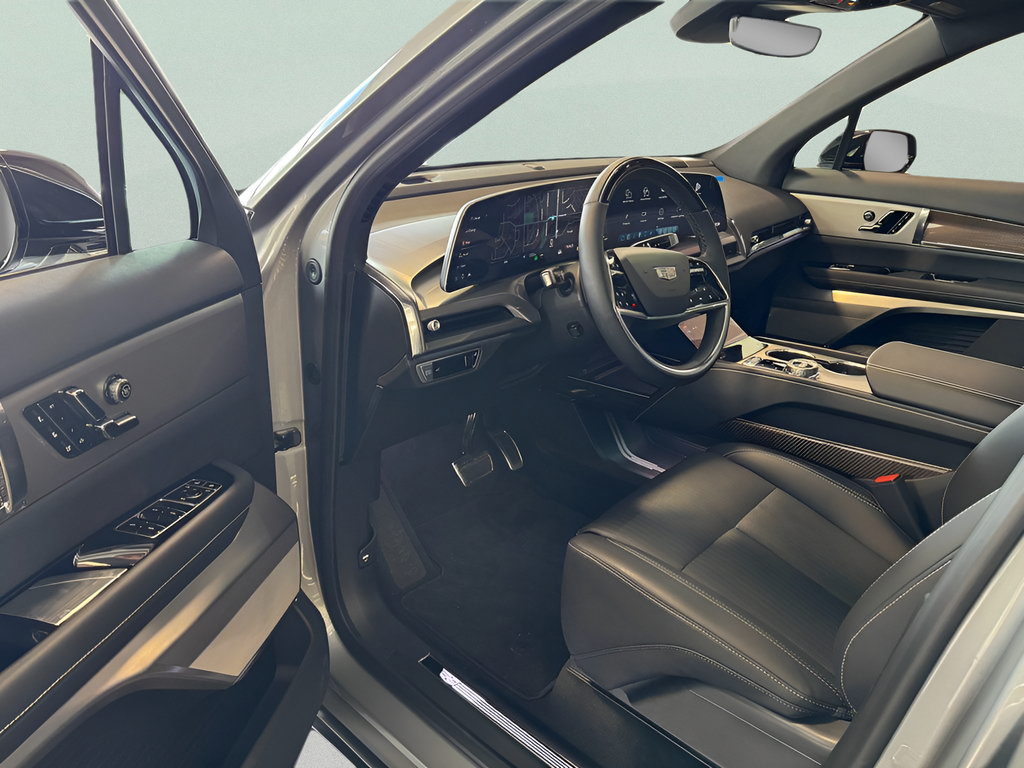New 2026 Cadillac Vistiq Luxury AWD/4WD image 10