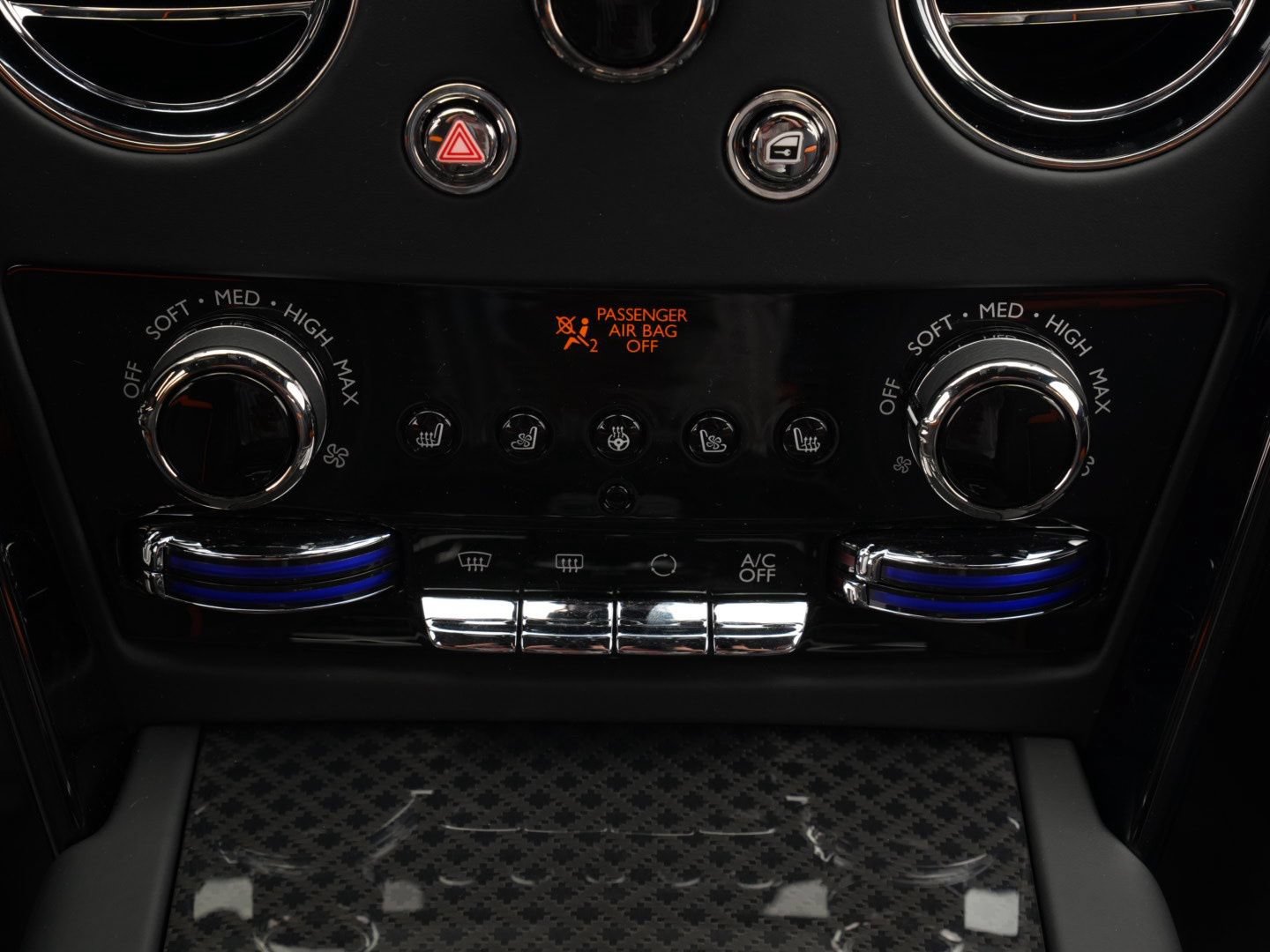 New 2027 Rolls-Royce Cullinan Black Badge AWD/4WD image 39