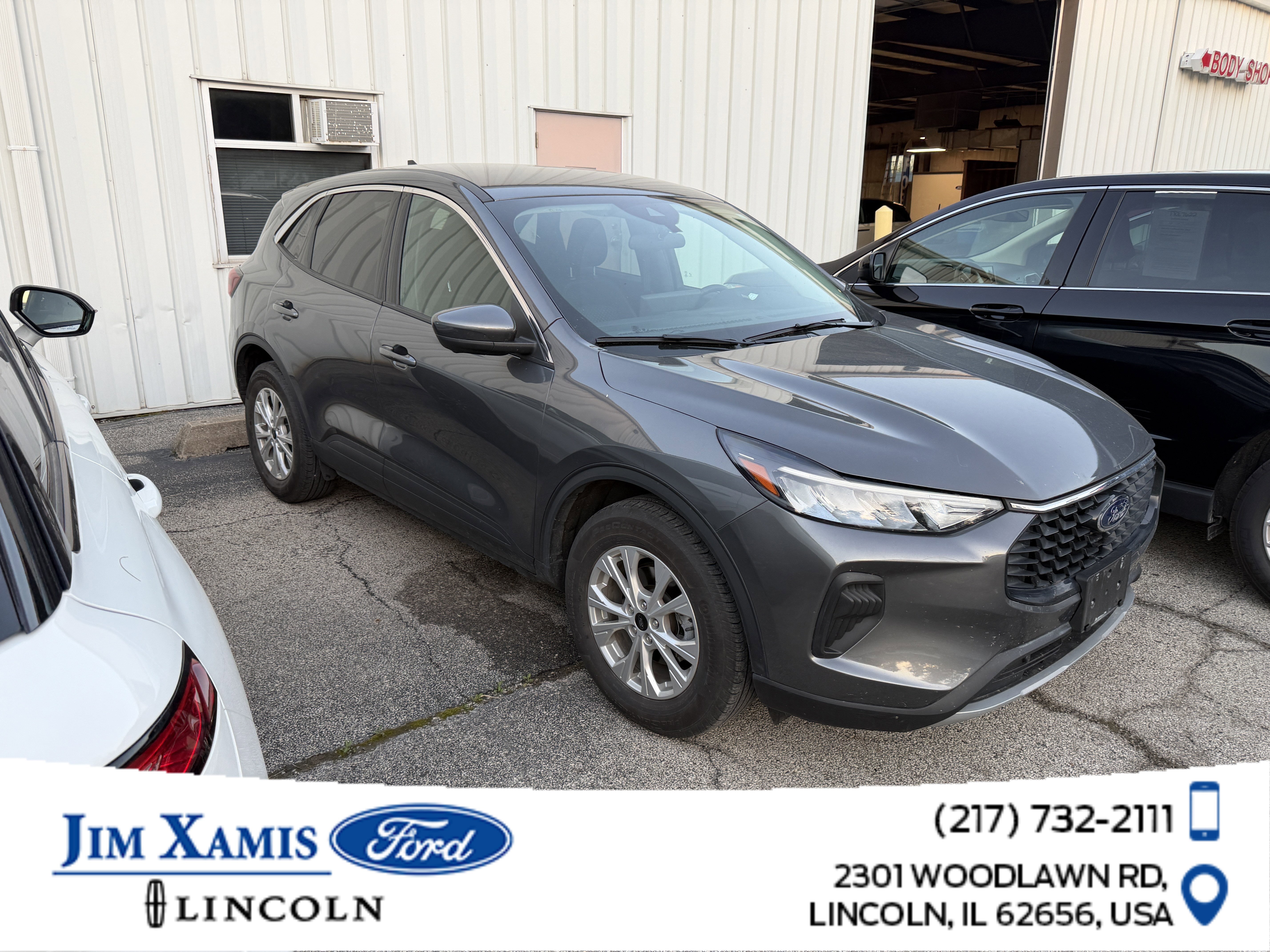 Used 2023 Ford Escape Active w/ Tech Pack #2 AWD/4WD image 1