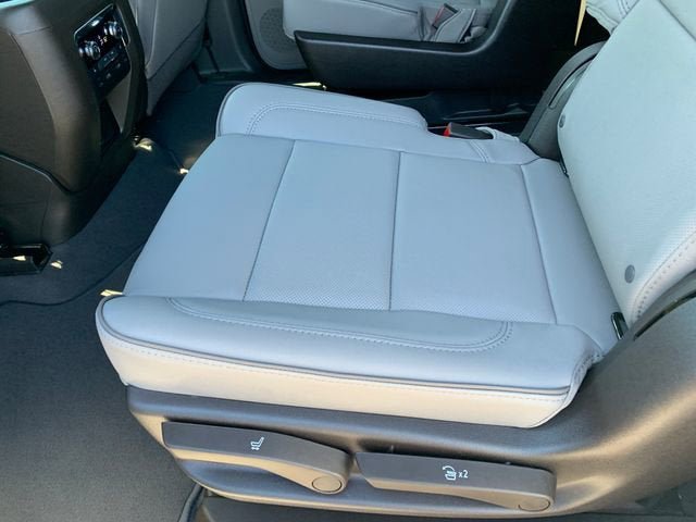 New 2026 GMC Yukon XL Elevation w/ Elevation Premium Package AWD/4WD image 14